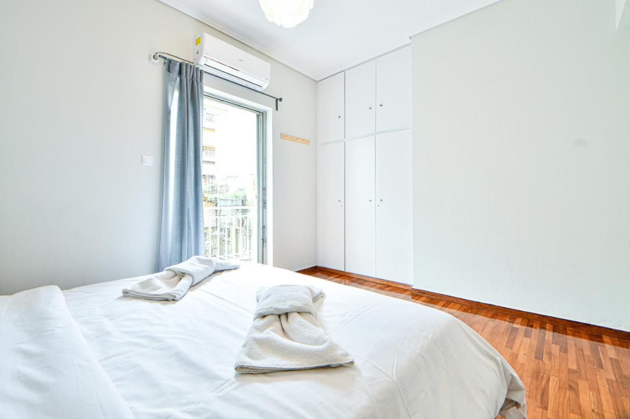 Comfy Home Next To Metro Athena Bagian luar foto